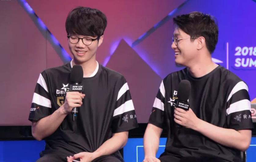 滑雪登山奥 滑雪登山奥