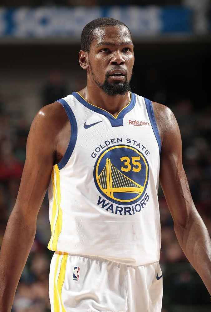 季中为球队 季中为球队