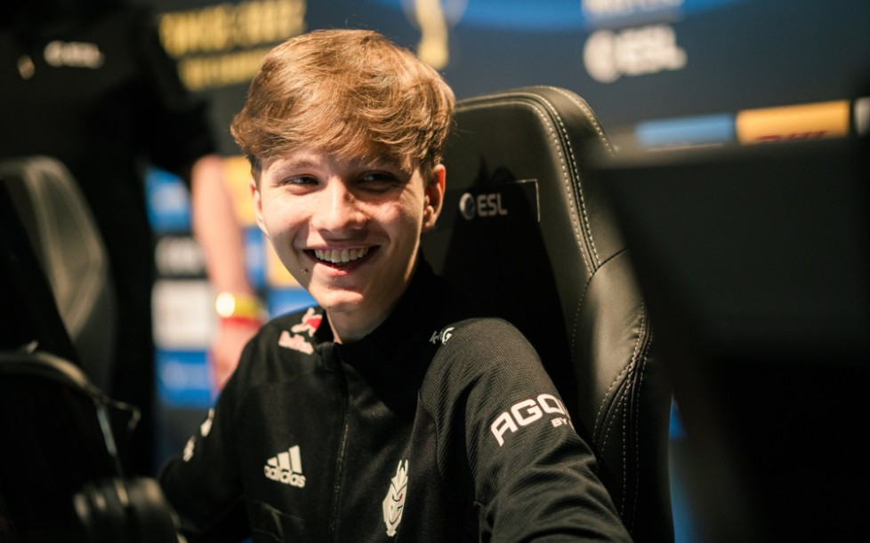 拜仁看中他 拜仁看中他